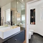 Unique Near Lisbon With Pool & Magical Decor ヴィラ