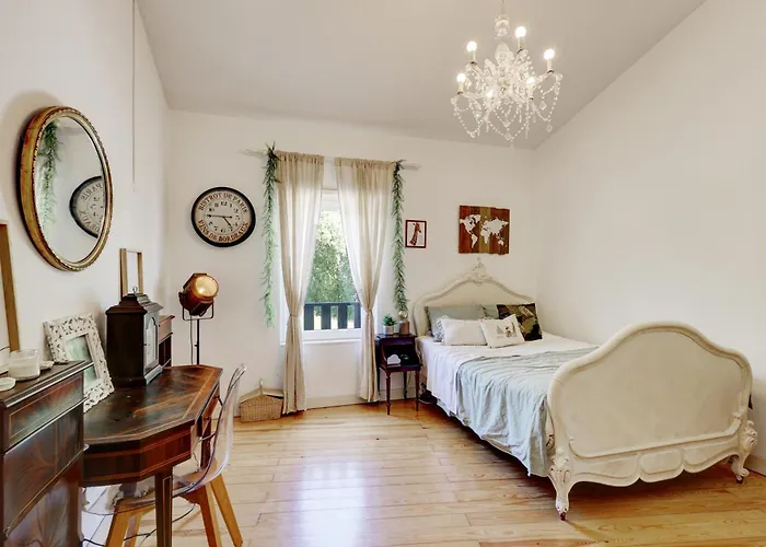 Unique Near Lisbon With Pool & Magical Decor