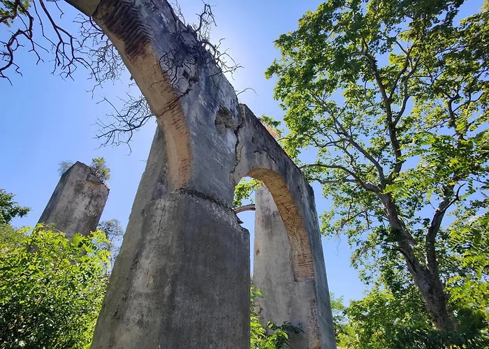 Villa Unique Near Lisbon With Pool & Magical Decor Corroios